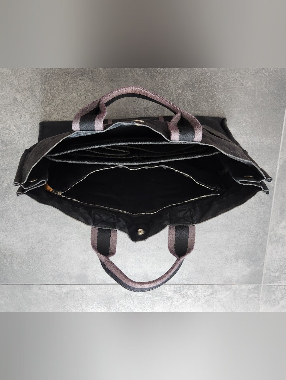 HERMES Large Gray Tote - Picture 9 of 11